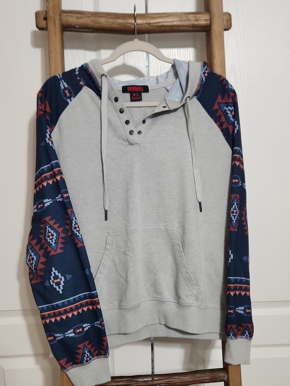 Womens Hooded Pullover Sweatshirt - Gray with Navy Aztec Sleeves